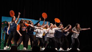 8 JCU students building lifelong friendships and memories